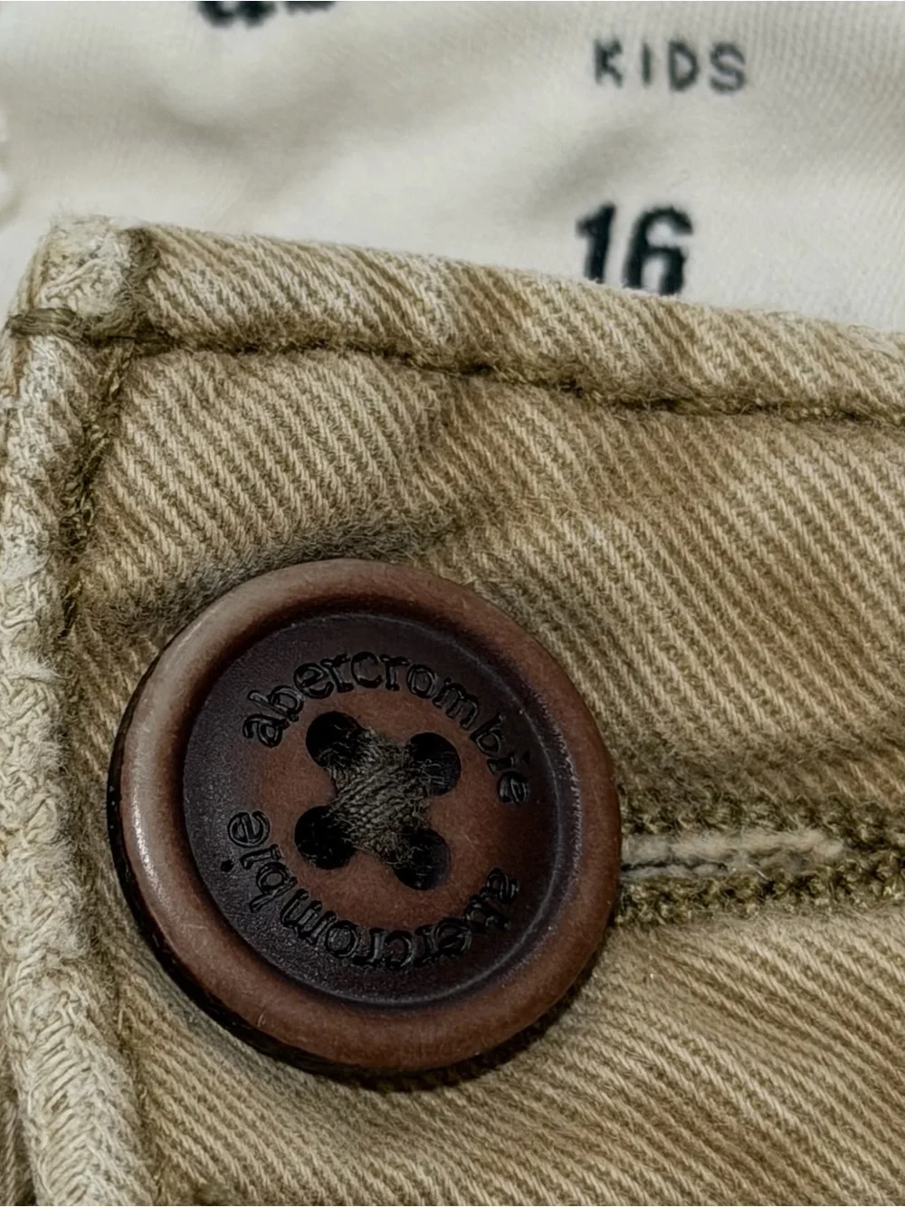 Abercrombie kids Boys Size 16 Skinny Chino Khaki Pants Tan 100% Cotton